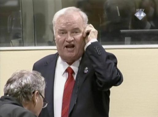 Ratko Mladic, condenado a cadena perpetua por el genocidio de Srebrenica